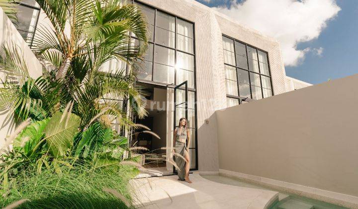 Luxury Greenery style 2 Bedroom Private Villa In Pererenan 1