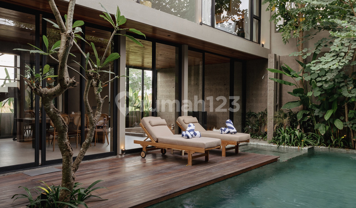 Luxurious Three Bedroom Villa with Very Close Distance to The Beach for Sale in Pererenan 2