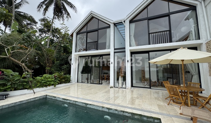 Stunning 2Br Luxury Villa With Rice Field Views In Ubud