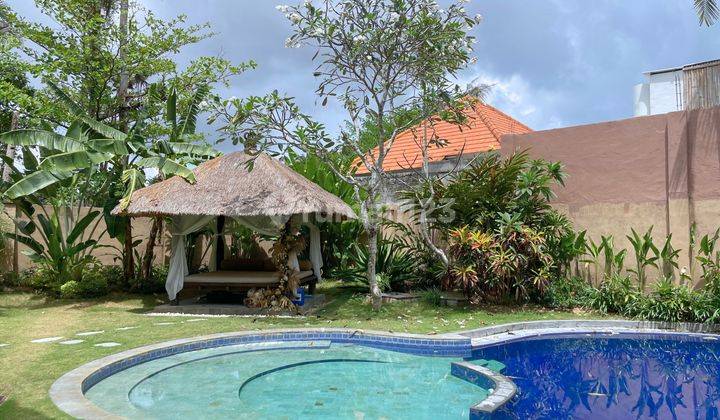 Freshly Renovated Five Bedroom Villa With Big Garden For Lease In Umalas 1