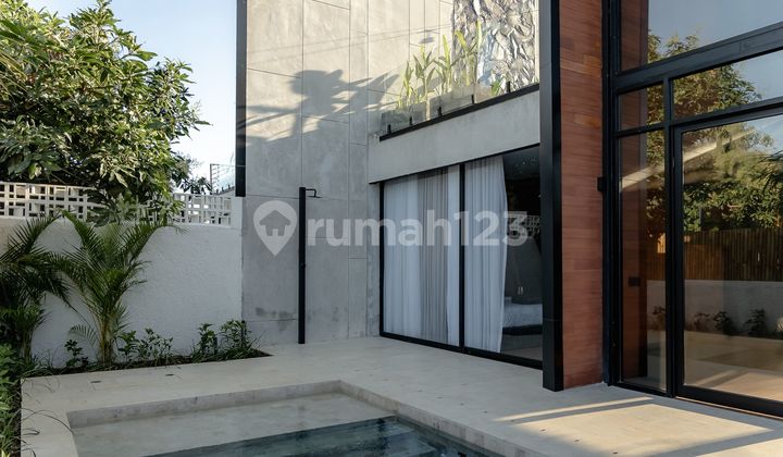 Modern Barnhouse Villa With Rooftop & Pool In Prime Ungasan Area