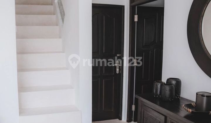 Contemporary Design Three Bedroom Villa Located in Prestigious Area for Lease in Seminyak 2