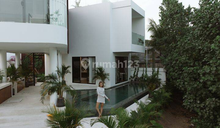 Stunning 5 Bedroom River Villa With Ocean Views In Pererenan 1