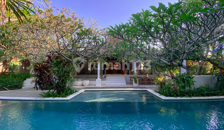 Freshly Renovated Estate with Large Open Space for Lease in Tumbak Bayuh Freshly Renovated Estate with Large Open Space for Lease in Tumbak Bayuh