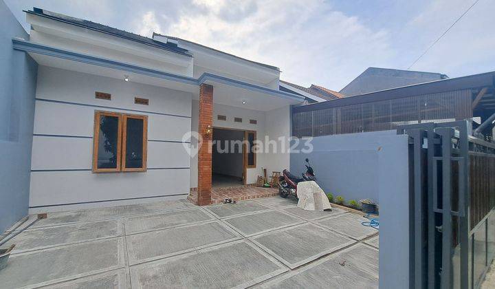 Rumah BARU SIAP HUNI CARPORT 2 MOBIL SHM 2