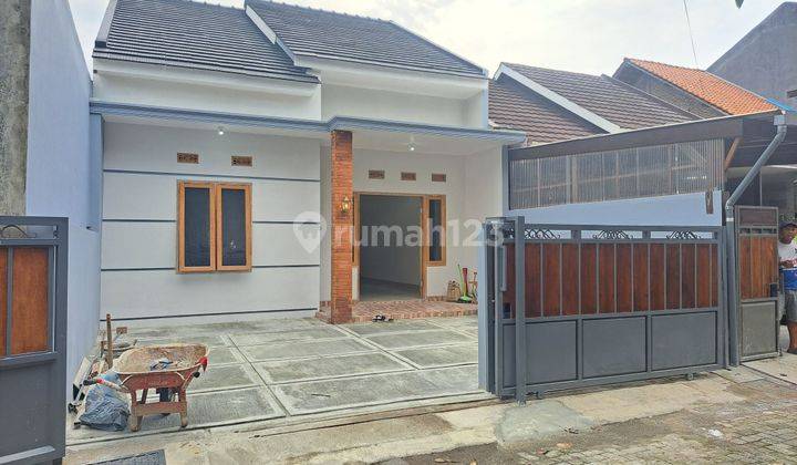 Rumah BARU SIAP HUNI CARPORT 2 MOBIL SHM 1