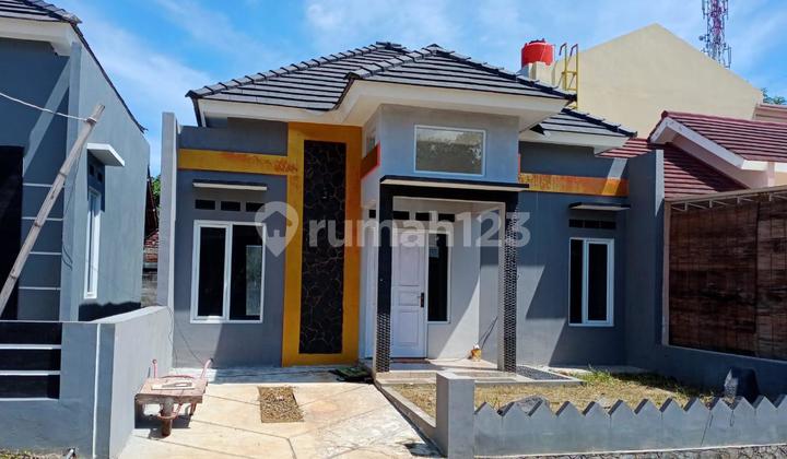 Good Residence in Mijen, Nice Neighborhood, One Gate System, Nice House 1