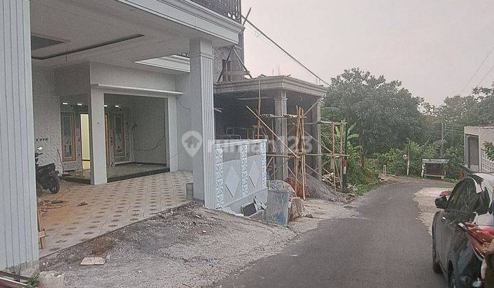 Rumah Mewah Lokasi Strategis Jalan Lebar 2