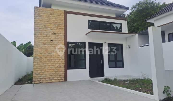 Ready-to-Occupy House in Tembalang Area with Low Down Payment 2