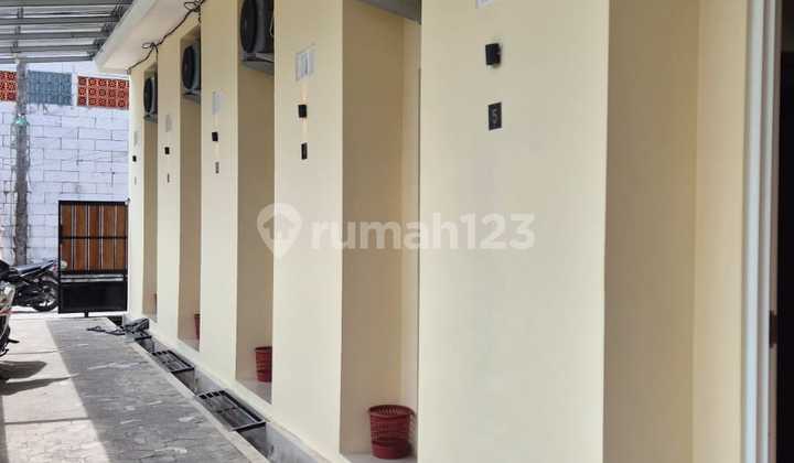 Affordable Exclusive Boarding House with Complete Interior 2