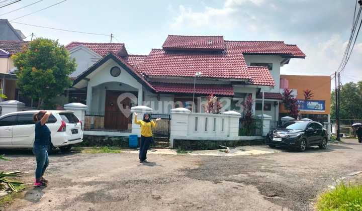 Rumah Second Semi 2 Lantai Hook Bagus Di Ngaliyan 2