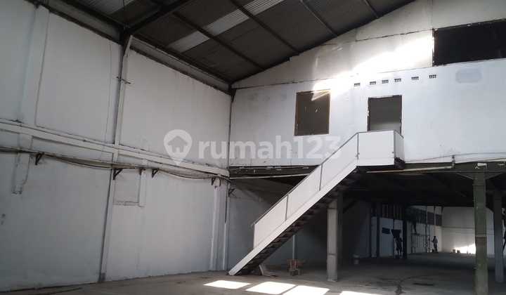 Gudang 3160.0 m² di Soekarno Hatta Unfurnished SHM