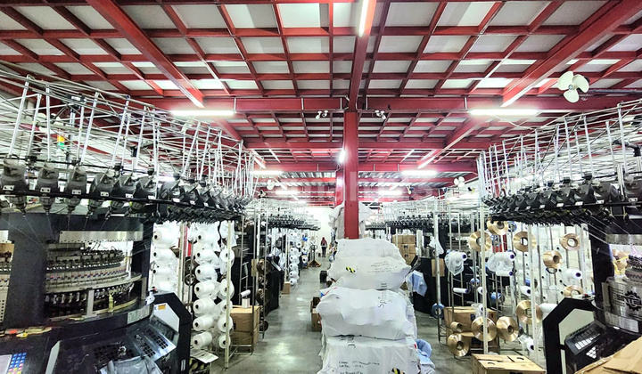 Ready to Occupy, Warehouse, 2 Floors, HGB (Building Rights Title), Flood-Free