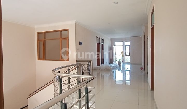 Rumah Bagus SHM di V Hotel Bandung, Jl. Terusan Sutami III No.1A, Sukagalih, Sukajadi, Kota Bandung, Jawa Barat, Indonesia, 40163, Setra Sari 2