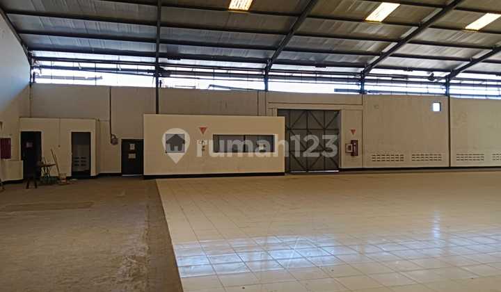Clean Warehouse Suitable for Storing Clean Goods at Bunderan Leuwigajah, Jl. Mahar Martanegara, Utama, Cimahi Selatan, Cimahi City, West Java, Indonesia, 40533, Cimahi 1500.0 m²