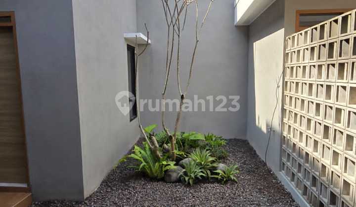 Rumah Tengah Kota Bagus SHM di Jl. Leuwisari Raya, Kb. Lega, Kec. Bojongloa Kidul, Kota Bandung, Jawa Barat, BKR