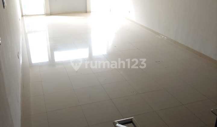 Ruko 3 Lantai Cocok Buat Gudang Kain di Pos Security Holis Regency, Jl. Holis Regency, Babakan, Babakan Ciparay, Kota Bandung, Jawa Barat, Indonesia, 40222, Cigondewah Ruko 3 Lantai Cocok Buat Gudang Kain di Pos Security Holis Regency, Jl. Holis Regency, Babakan, Babakan Ciparay, Kota Bandung, Jawa Barat, Indonesia, 40222, Cigondewah