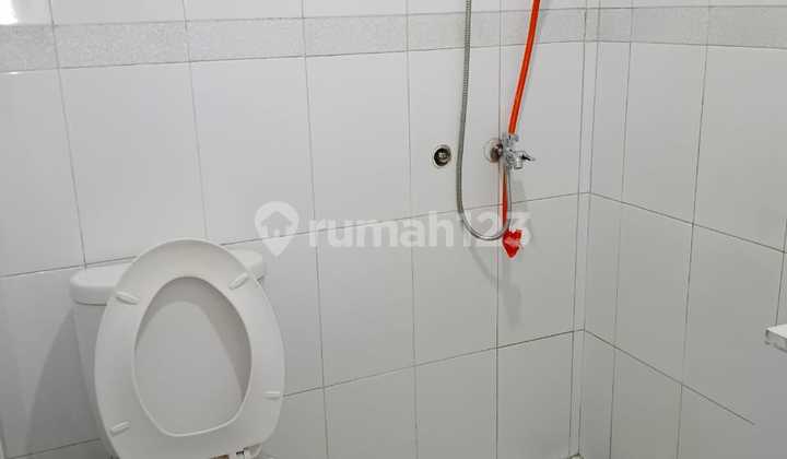 Rumah Bagus SHM di Pintu Masuk Pasar, Jl. Moch. Ramdan, Ancol, Regol, Kota Bandung, Jawa Barat, Indonesia, 40254, BKR 2