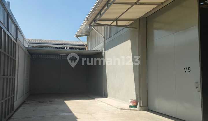 Warehouse at Jl. Satria Raya I No. 1, Margahayu Utara, Babakan Ciparay, Bandung City, West Java, Indonesia, 40224, Cigondewah 650.0 m² Unfurnished Warehouse at Jl. Satria Raya I No. 1, Margahayu Utara, Babakan Ciparay, Bandung City, West Java, Indonesia, 40224, Cigondewah 650.0 m² Unfurnished