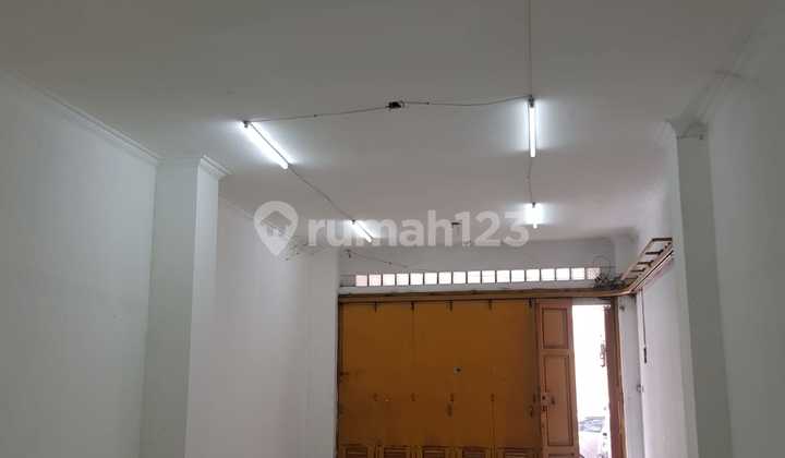 Ruko 3 Lantai Di Kebonjati Cocok Untuk Usaha Apapun Ruko 3 Lantai Di Kebonjati Cocok Untuk Usaha Apapun