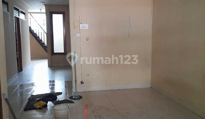 Rumah Butuh Minim Renovasi SHM di Indomaret Pasir Salam, Jl. Pasir Salam No.2, Ancol, Regol, Kota Bandung, Jawa Barat, Indonesia, 40254, BKR 2