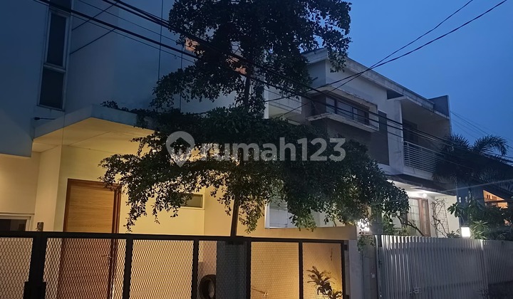 Rumah Bagus di Jl. Cigadung Raya Tengah, Cigadung, Kec. Cibeunying Kaler, Kota Bandung, Jawa Barat, Cigadung SHM