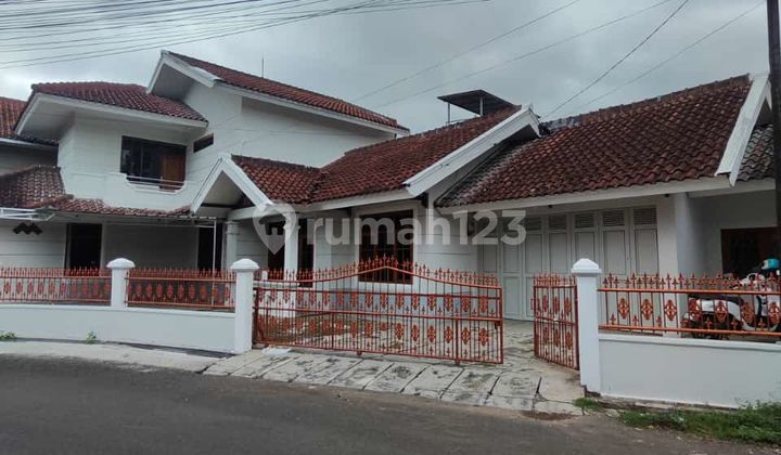 Suitable for Home Office, Spacious in Cijagra, Buah Batu. 2