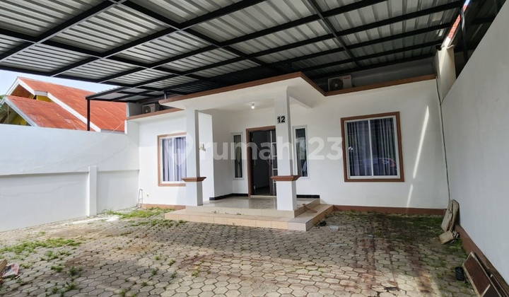 FOR RENT: AFFORDABLE HOUSE, STRATEGIC LOCATION 5 MINUTES FROM LIPPO MALL KOTA KUPANG NTT FOR RENT: AFFORDABLE HOUSE, STRATEGIC LOCATION 5 MINUTES FROM LIPPO MALL KOTA KUPANG NTT