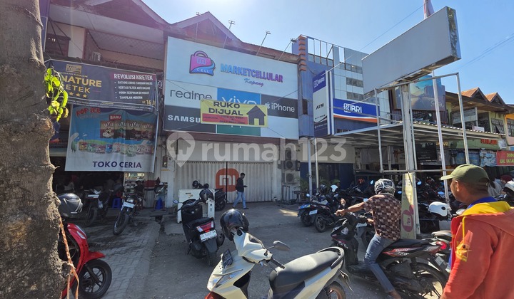FOR SALE: SUPER STRATEGIC SHOPHOUSE LOCATED IN OEBOBO, KUPANG CITY, NTT 1