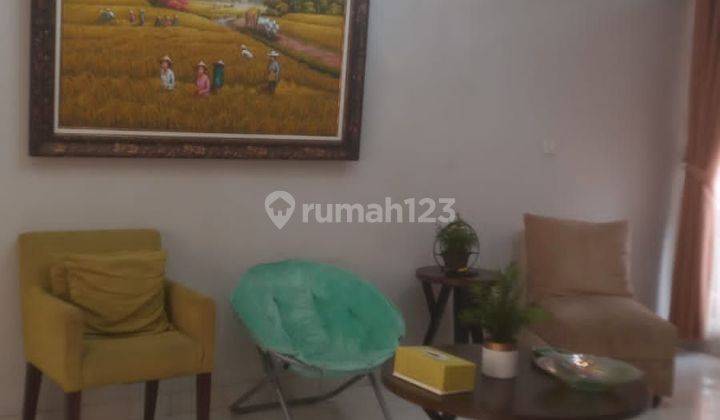 Jual rumah 2 lantai dekat mall Sumarecon Bekas 2