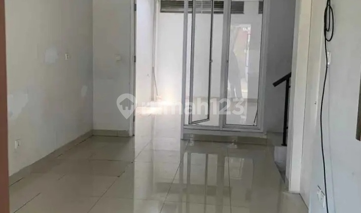 South-Facing House 2-Story Building Ready to Occupy in Gading Serpong 2