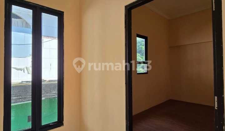 Rumah Minimalis di Cikini Bintaro Siap Huni, Strategis Dekat ke Rs International, ke Mall Lotte Bintaro, KRL Stasiun Jurang Mangu, Pasar Modern, 3 Kamar Tidur 2