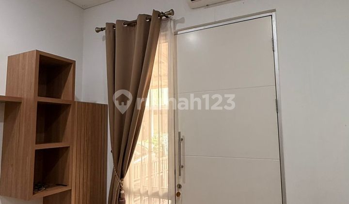 Rumah Semi Furnished Free Kulkas dan AC di BSD, Tangsel