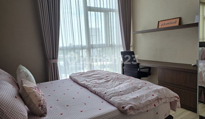 Apartment with Hook View City Position and Pool in Ciputra West Jakarta