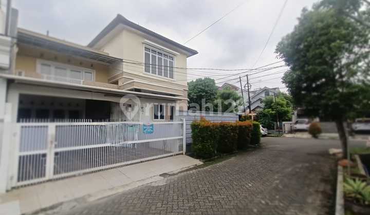 Rumah Hook 2 Lantai Bagus Nyaman di Kawasan Bintaro Jaya Sektor 3