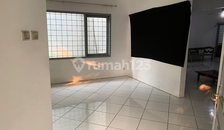 Murah Rumah 2 Lantai Pondok Indah Jakarta Selatan, SHM Dekat Mall Pondok Indah. 2