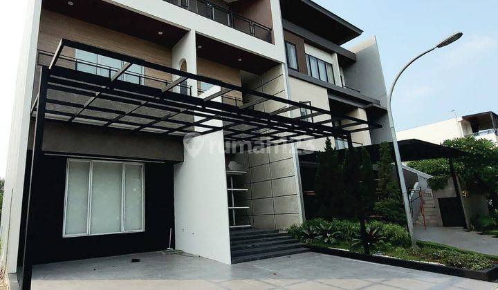 Rumah 3 Lantai Baru Semi Furnished di Alam Sutera, Tangerang 1