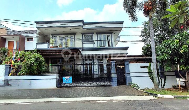 Rumah Mewah & Megah, Posisi di Hook, Siap Huni, Daerah Elite & Bergengsi di Pondok Indah