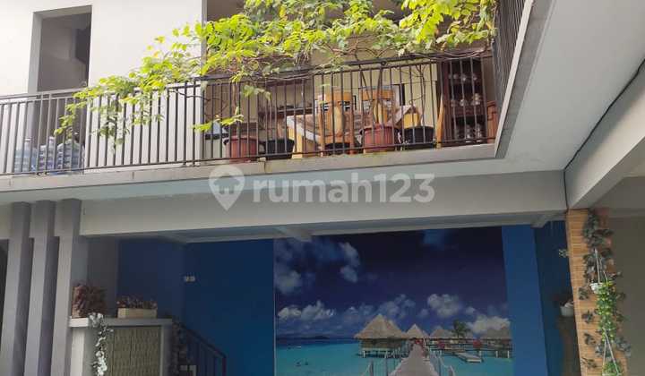 Rumah Luas 3 Lantai Ada Kolam Renang di Griya Loka Bsd  2