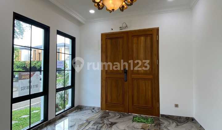 Nice House Hook Position in Alam Sutera South Tangerang 2