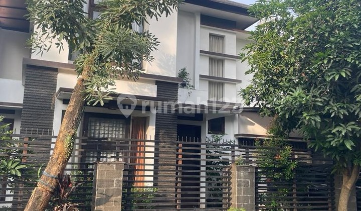 Rumah 2 Lantai Full Furnished Dalam Cluster di Bintaro Sektor 7