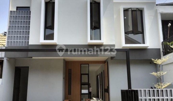 Rumah Modern Minimalist 2 Lantai di Cluster Terdepan Bintaro Sektor 3 2