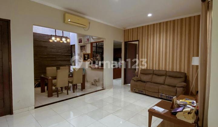 Nice House Facing the Park in Emerald Residence Bintaro Sector 9 2