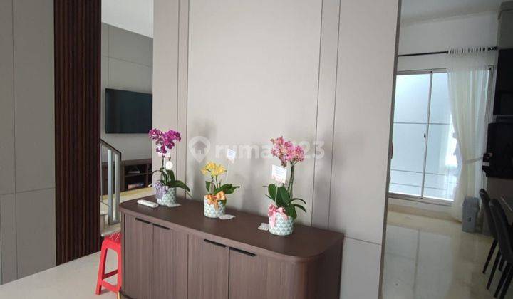 Dijual Rumah Full Furnished 10x15 M2 Di Golf Island, Pik 2