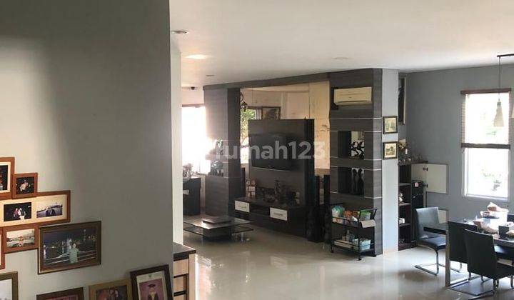 Dijual Murah Rumah 4 Lantai untuk Tinggal + Usaha di Jakarta Pusat 1