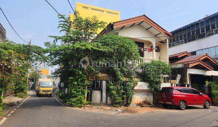 Disewakan Rumah 2 Lantai, Hook, Pinggir Jalan di Jalan Kampung Bali, Jakarta Pusat 1