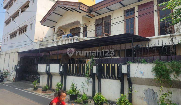 Disewakan Rumah 2 Lantai, Hook, Pinggir Jalan di Jalan Kampung Bali, Jakarta Pusat 2