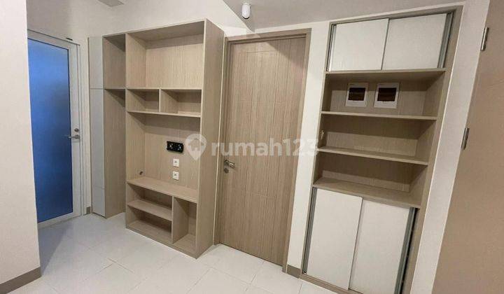 Disewakan unit bagus dan FF di Apartemen Tokyo gabungan 2BR + Studio (sudah dijebol) 1