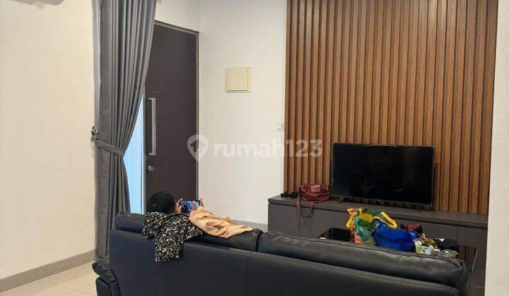 Disewakan Rumah Cantik, Full Furnished, Siap Huni Di Pik 2 1