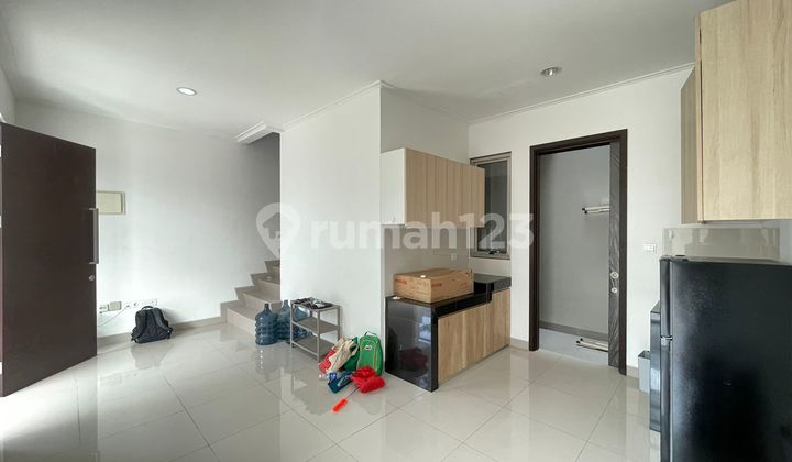 Disewakan Rumah Pik 2 Ukuran 6x10 M2 Semi Furnished, 75 Jt/thn 2